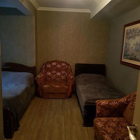 Emi House Hotel Borjomi Esterno foto